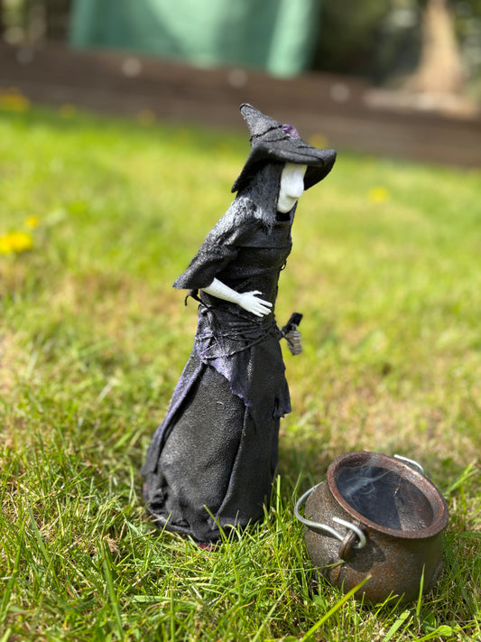 Ysolde Witch - Coven Collection - Eco friendly art